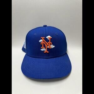 MLB New Era New York Mets Fitted Hat Clouds Edition
